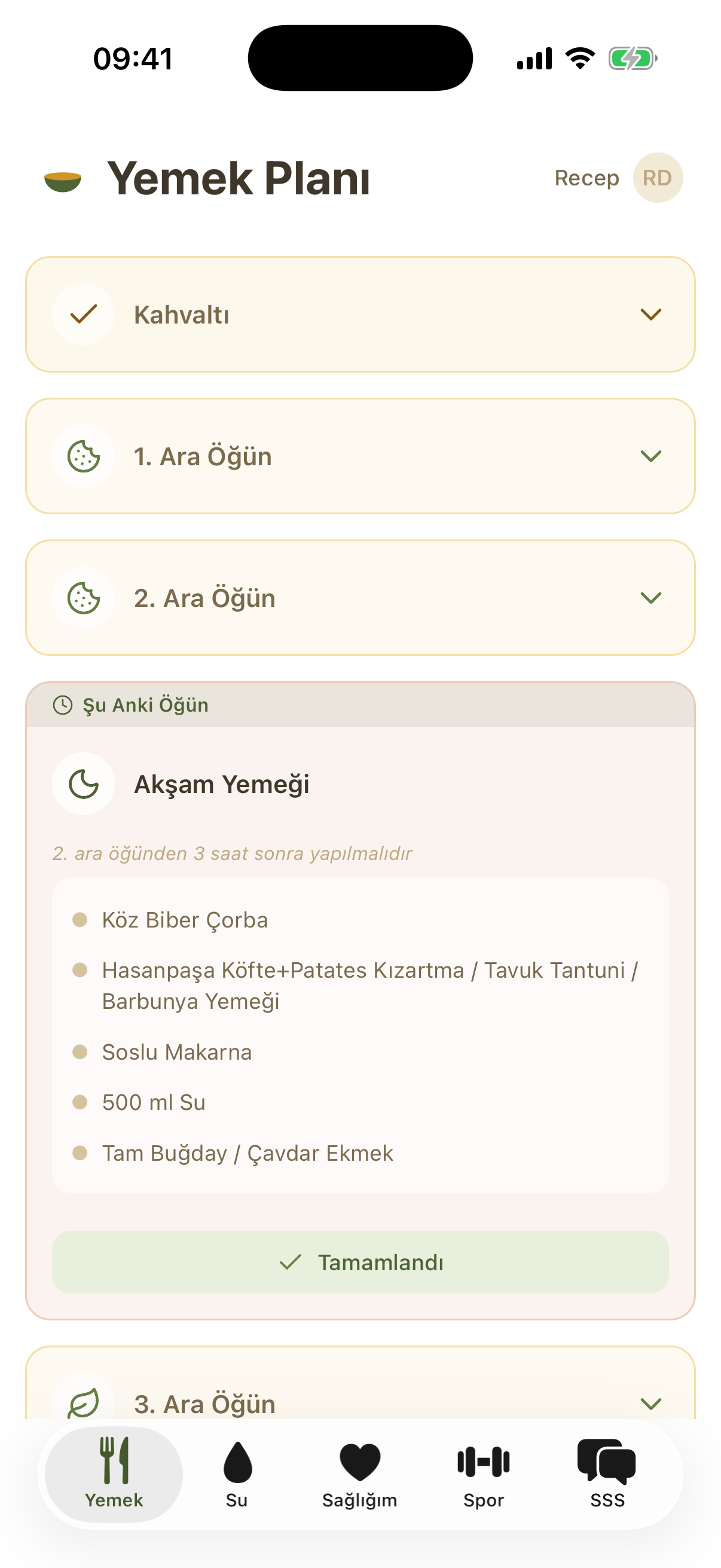 ÜNİ FİT yemek planı ekranı: günün altı öğünü ve akşam yemeği menüsü